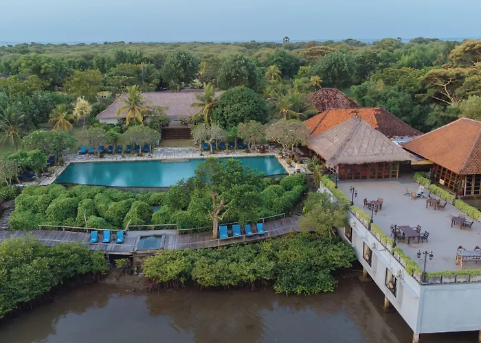 Resort Naya Gawana & 4*