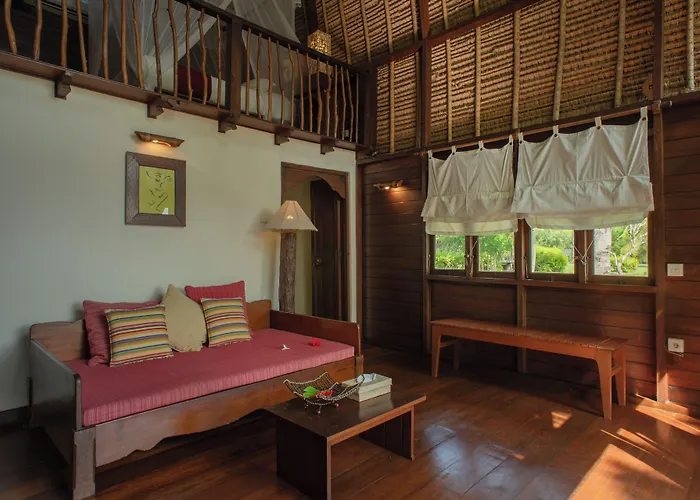 Naya Gawana & 4* Banyuwedang